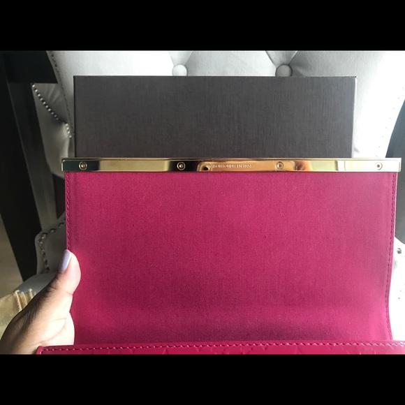 Louis Vuitton Ana - Picture 8 of 8